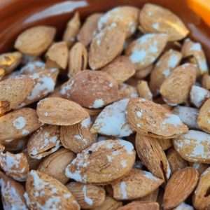 بادوم درختی پوست کاغذی